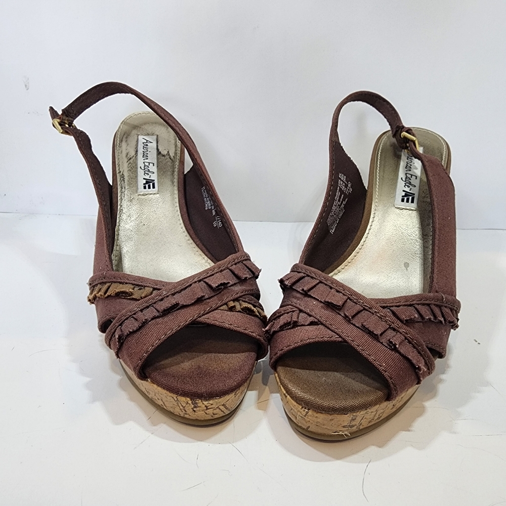 American Eagle peep toe Sling back wedges